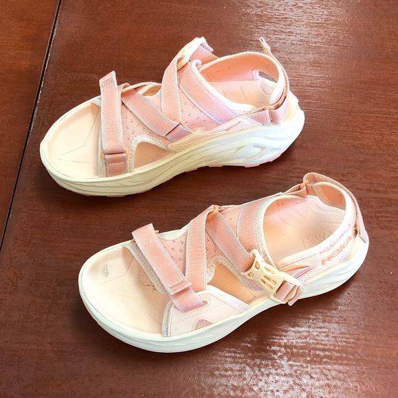 Hoka Infini Hike Pink Sandals - Picture 3 of 6